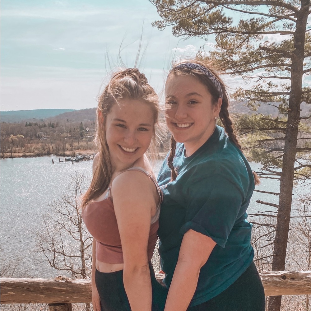 Meet your Posher, Hannah